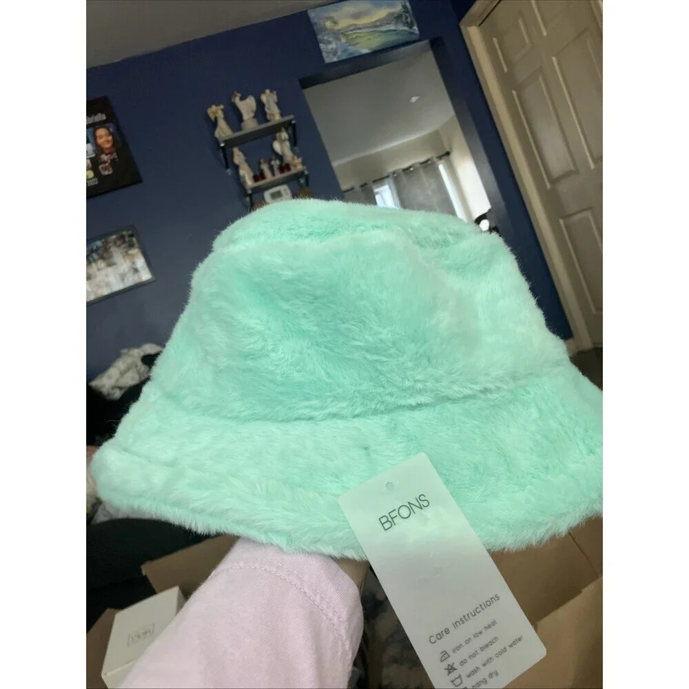 BFONS Faux Fur Winter Bucket Hat for Women Men Fuzzy Warm Hat Womens Furry Fi...